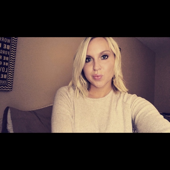 Meet your Posher, Amy - Picture 1 of 1